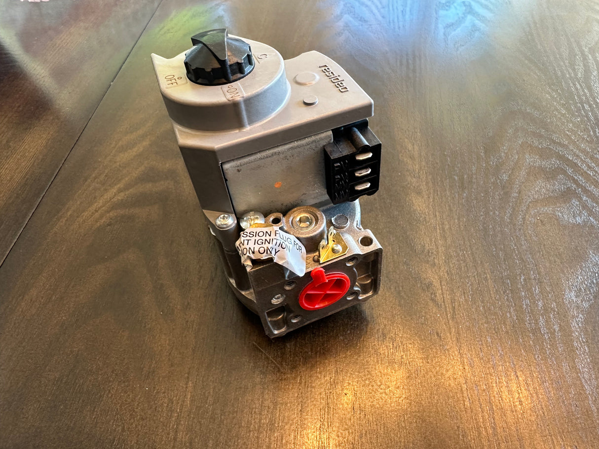 Middleby 42810-0121 - Int-Pilot Dual Gas Control Valve 1/2" (Formerly Honeywell)